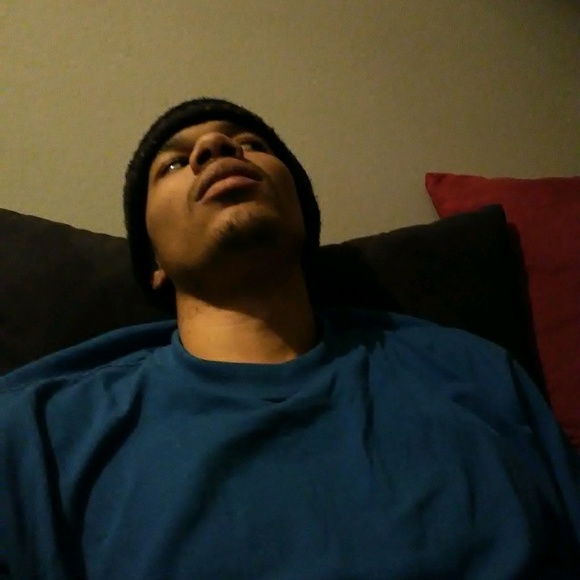 Profile Picture of Quired Quired (@quired) on Poshmark