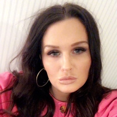 Profile Picture of Lisa Shade (@lisashadeex) on Twitter