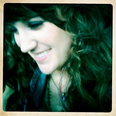 Profile Picture of Christina Morris (@ChristinaMMusic) on Twitter