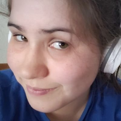 Profile Picture of Kelly Allen (@SimplyKellBell) on Twitter