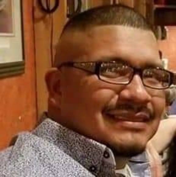 Profile Picture of Victor Rayos (@dextervictor) on Poshmark