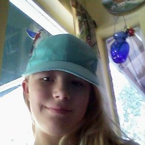 Profile Picture of Olivia Todd (@LarkinOlivia) on Twitter