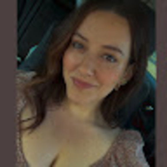 Profile Picture of Brianna Olver (@bolver) on Poshmark