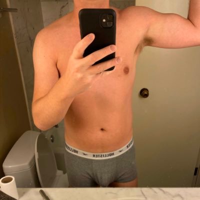 Profile Picture of Nathan (@hunguklad08) on Twitter