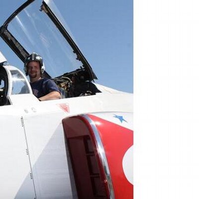 Profile Picture of Mike Slane (@planeguy39) on Twitter