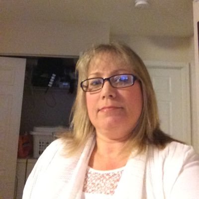 Profile Picture of Melissa Loy (@missyincanton) on Twitter