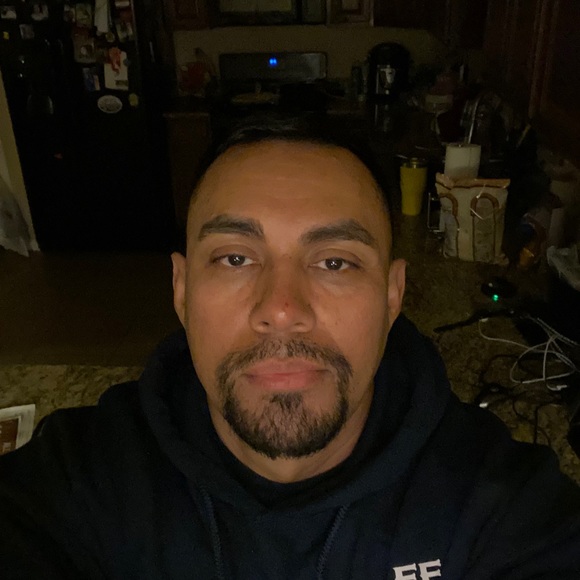 Profile Picture of Steve Rodriguez (@steverodrigu498) on Poshmark