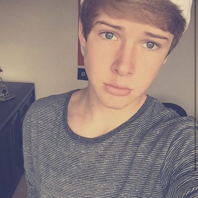 Profile Picture of Aaliyahlucas (@aaliyahlucaz) on Twitter