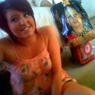Profile Picture of Helen Stringer (@helenstringer3) on Twitter