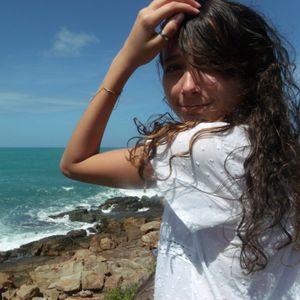 Profile Picture of Verônica Fortini (@vevehtinha) on Myspace