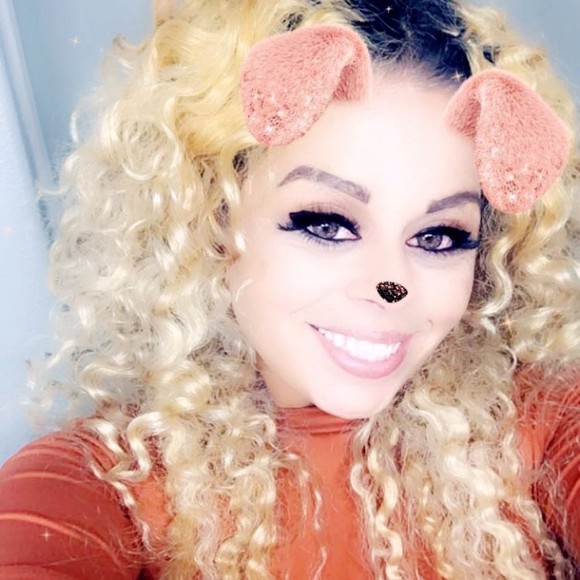 Profile Picture of Erika Pimentel (@queenscode916) on Poshmark