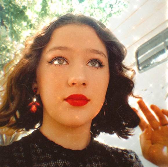 Profile Picture of Isabelle Morgan (@isabellemorg519) on Poshmark