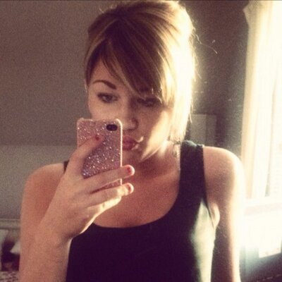 Profile Picture of Jodie Lowe (@jodielyallxx) on Twitter