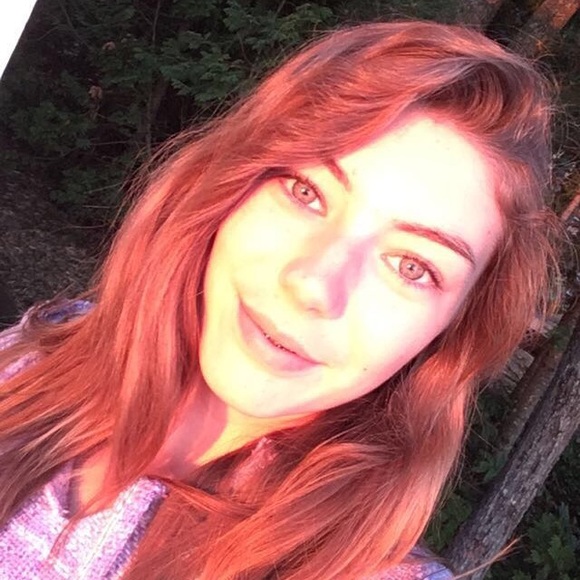 Ainslee Urtel - Poshmark Profile Picture of Ainslee Urtel (@urtelain) on Poshmark