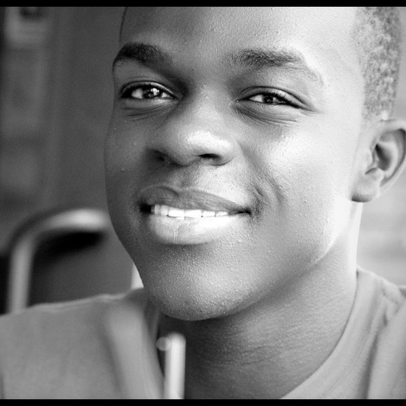 Profile Picture of Gary Pierre (@callmegarebear) on Poshmark