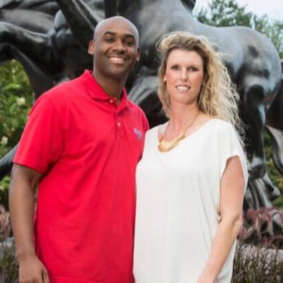 Profile Picture of Lisa Rawlins (@LisaRaw23) on Twitter
