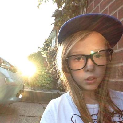 Profile Picture of Lucy Hadfield (@littleturtle110) on Twitter