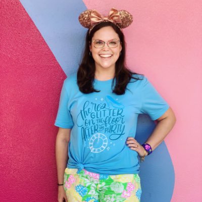 Profile Picture of Mackenzie Wallace Hontz (@MacWallace13) on Twitter