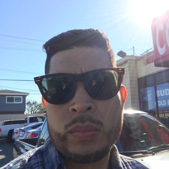 Profile Picture of Mike Herrera (@mikey310) on Poshmark