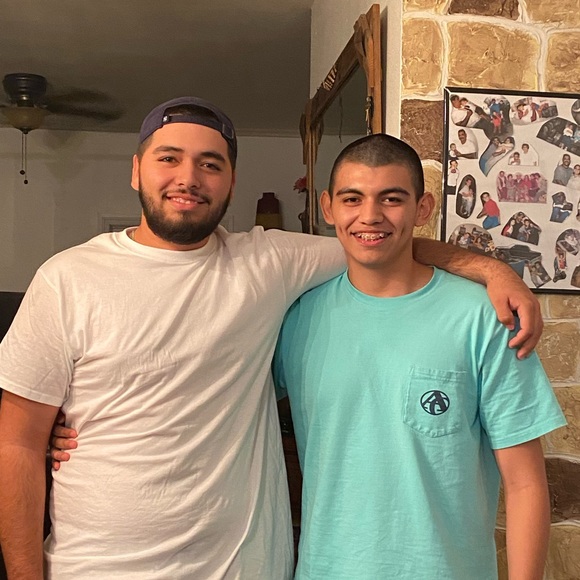 Profile Picture of Guillermo Suarez (@guillermosua114) on Poshmark