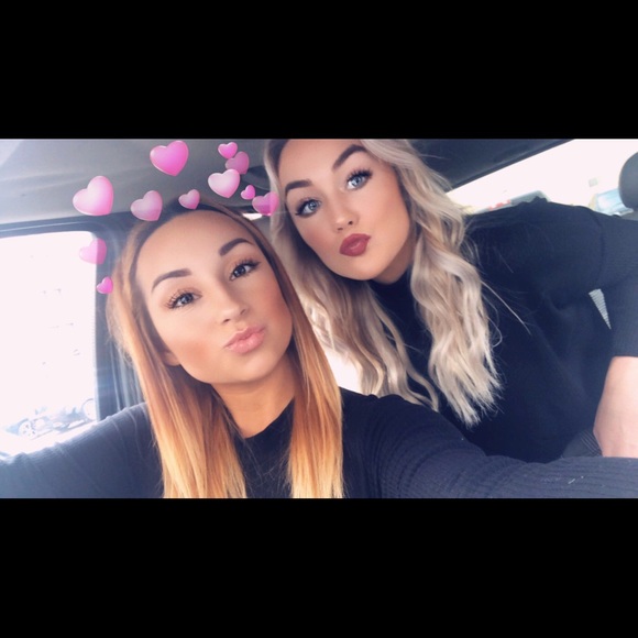 Profile Picture of Madison Belleville (@bellemad) on Poshmark