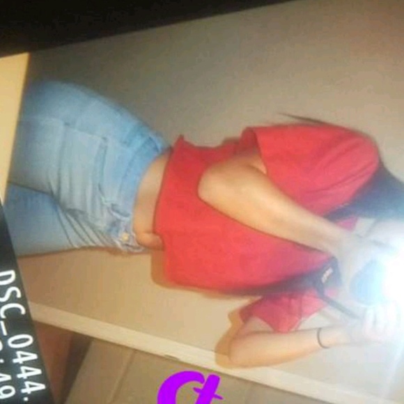 Profile Picture of Ruby Almanza (@ruby2246) on Poshmark