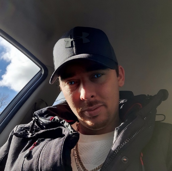 Profile Picture of Daniel Hubley (@triplett3000) on Poshmark