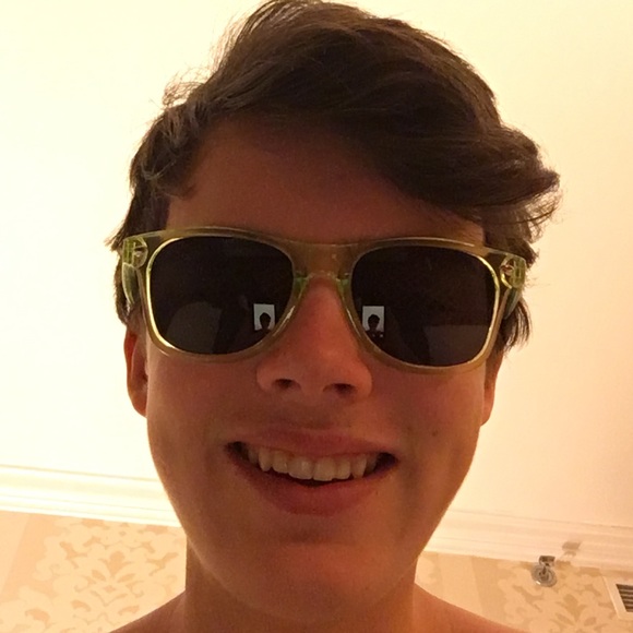 Profile Picture of William Mathews (@williammathews3) on Poshmark