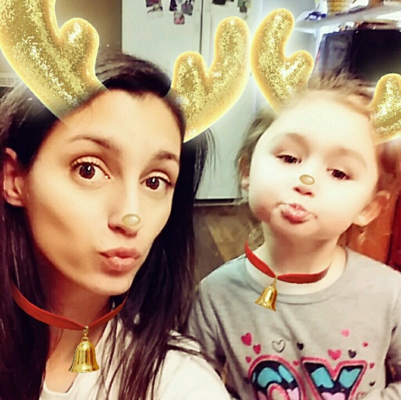 Profile Picture of Danielle Valasky (@valaskydc09) on Poshmark