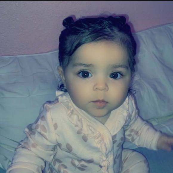 Profile Picture of Kristin Calavari (@klynnoliver) on Poshmark