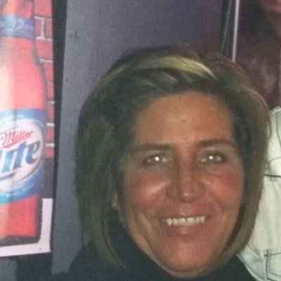 Profile Picture of Lori Mullins (@lorimullins1967) on Twitter