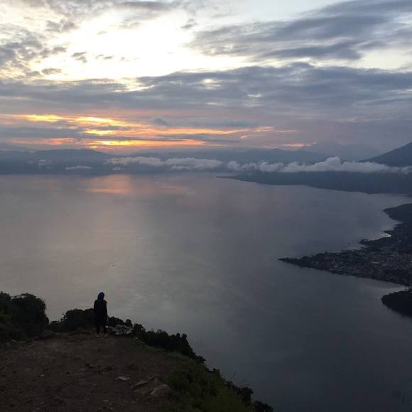 Profile Picture of Aalaa Aalam (@alaa3alm) on Poshmark