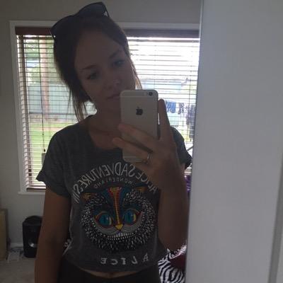 Profile Picture of Brianna Wilkinson (@briannaaysl) on Twitter