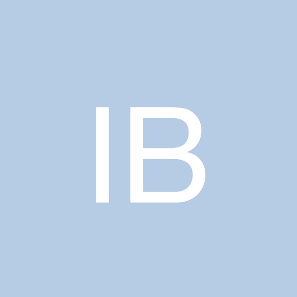 Profile Picture of Iika Breser (@iikabreser22117) on Poshmark