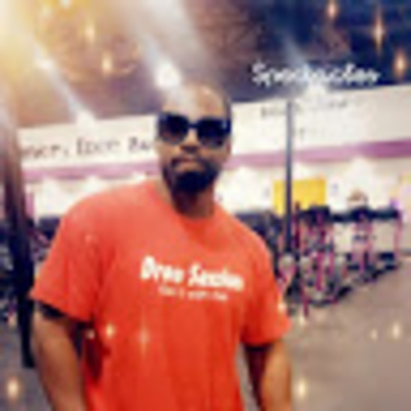 Profile Picture of Woodrow Thomas (@drowsession1) on Poshmark
