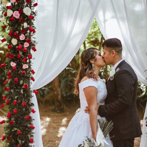 Profile Picture of Itzel Herrera (@itzelherrera424) on Poshmark