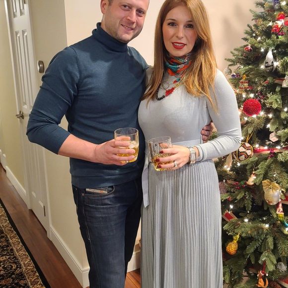 Profile Picture of Ilona Shamparov (@shamparov) on Poshmark