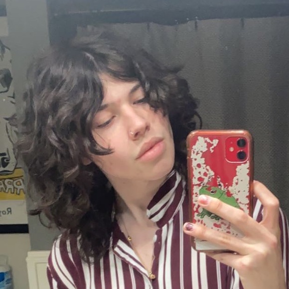 Profile Picture of Max Dalton (@max_dalton) on Poshmark