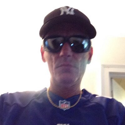 Profile Picture of Christopher Fahey (@christaphito) on Twitter