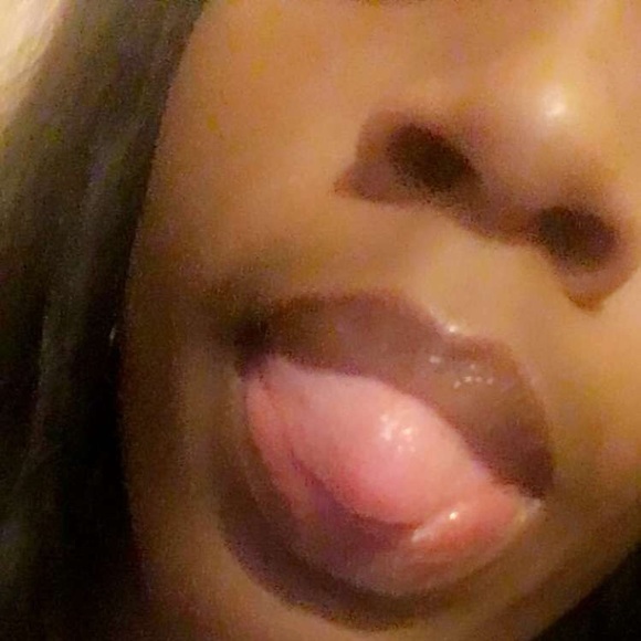 Profile Picture of Deandrea Perkins (@deandrea247) on Poshmark