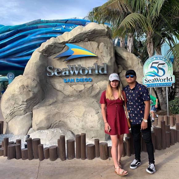 Profile Picture of Kathlyne Bagasol (@kathlynebagasol) on Poshmark