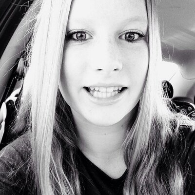 Profile Picture of FoLlOw Me CaMeRoN ! (@sarah_is_a_babe) on Twitter
