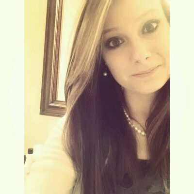 Profile Picture of Robin Kelly Moncrief (@robinkellylove) on Twitter