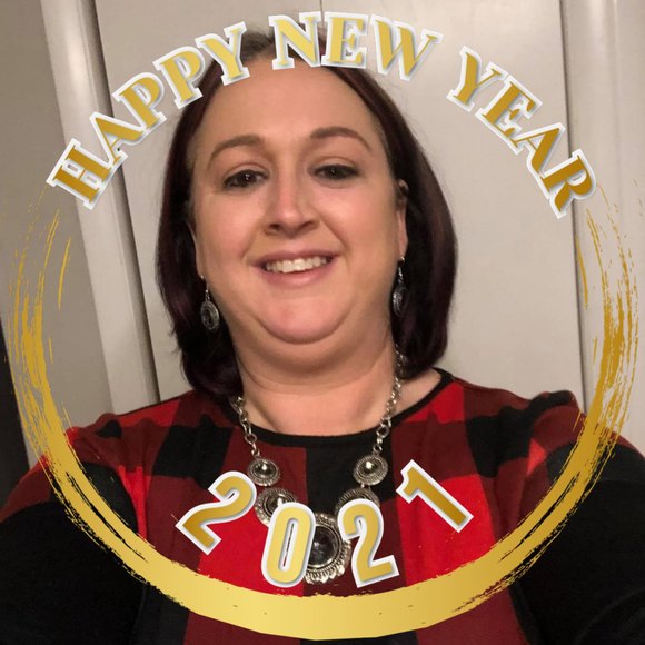 Tiffany Senchuk - Poshmark Profile Picture of Tiffany Senchuk (@tiffanysenchuk) on Poshmark