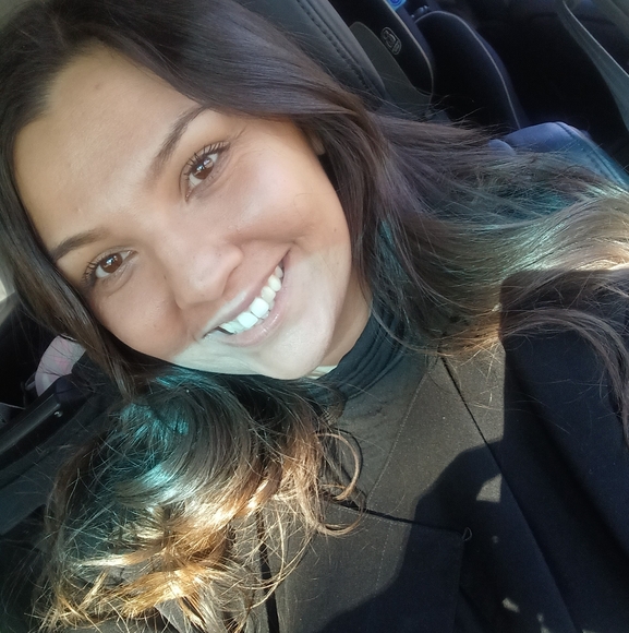 Profile Picture of Jackie Stricker (@strickerjackie) on Poshmark