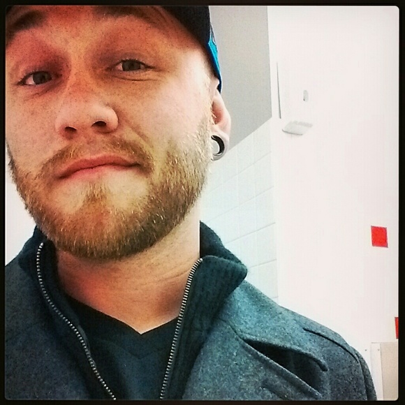 Profile Picture of Chaz Krueger (@ckrueger88) on Poshmark