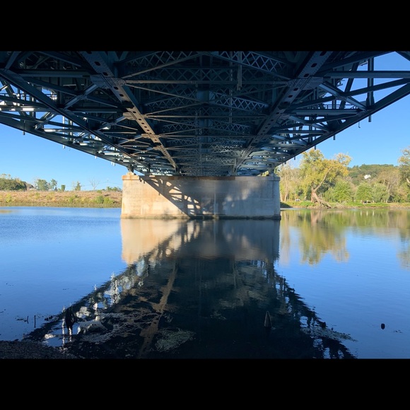 Profile Picture of John Avitable (@arbyyyyh) on Poshmark