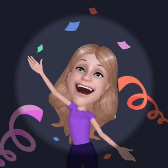 Profile Picture of Suzy Pelshaw (@suzypelshaw) on Poshmark