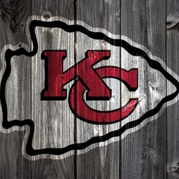 Profile Picture of Carrie Boudeman (@carrielynn2662) on Poshmark