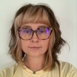 Profile Picture of Deirdre Finnerty-Davies (@sewingdolly) on Instagram